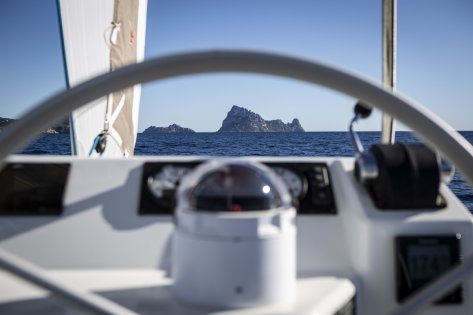 Skipper Training. Formación Náutica en Catamarán por Ibiza y Formentera