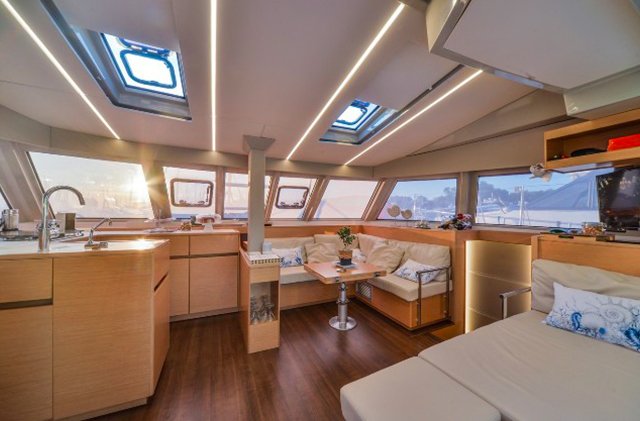 Crossing the Atlantic on a super catamaran