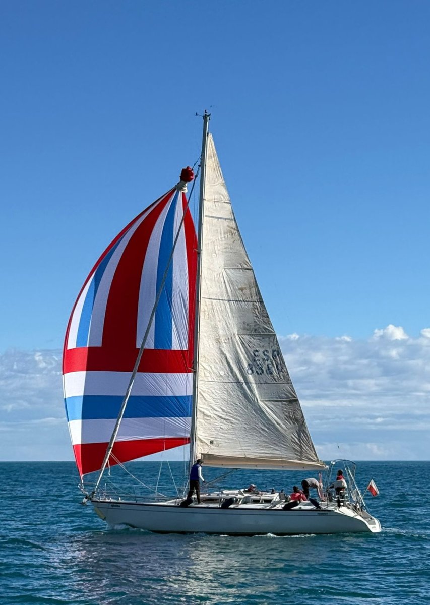 Feierlichkeiten im Restaurant nach dem erfolgreichen Regatta
