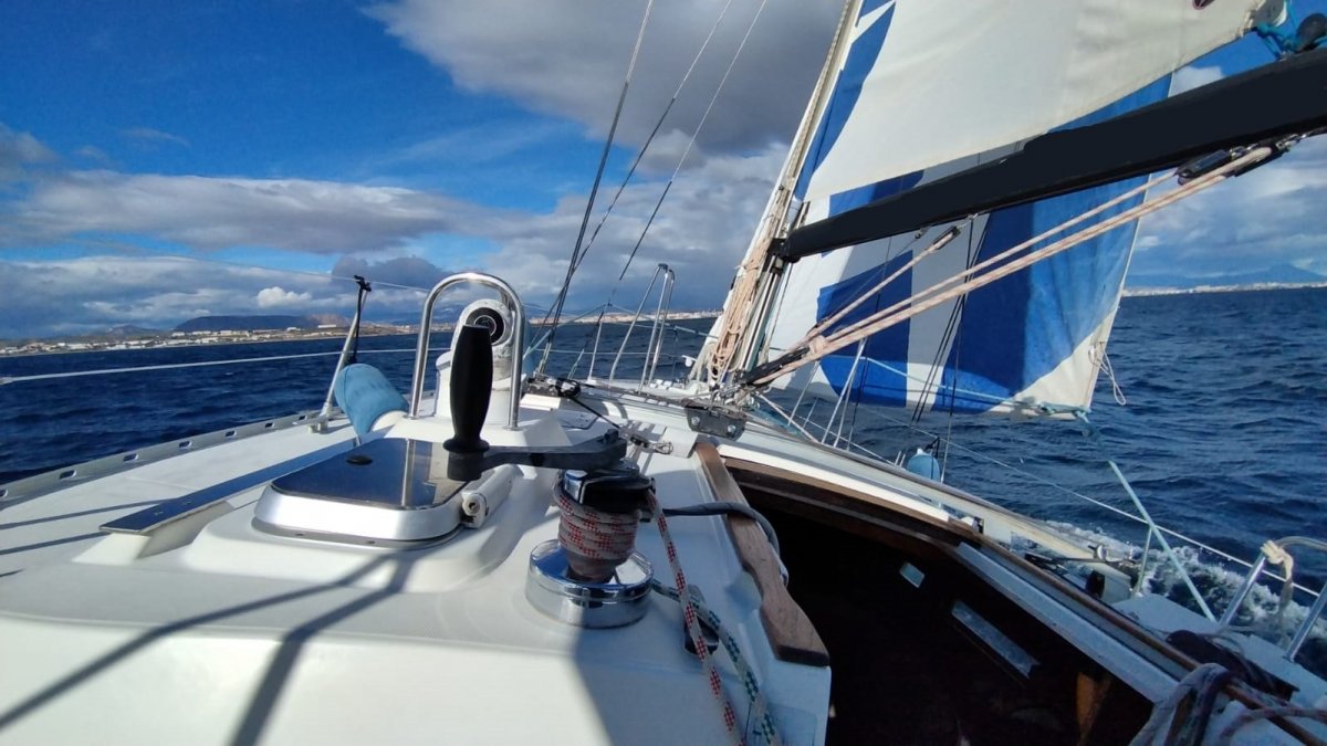 Sailboat - Jeanneau - 12.5 meters