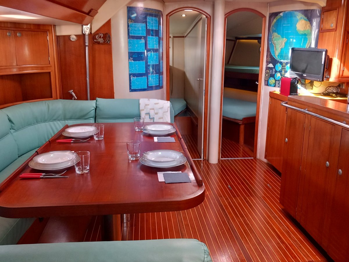 Sailboat - Jeanneau - 4 baths