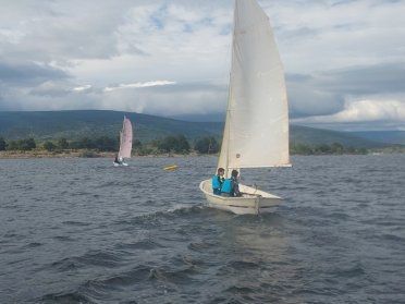 Aprende Vela en la naturaleza - Embalse Cuerda del Pozo (Soria)