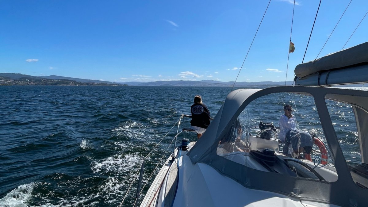 Experience the Natural Beauty of Vigo from the Sea