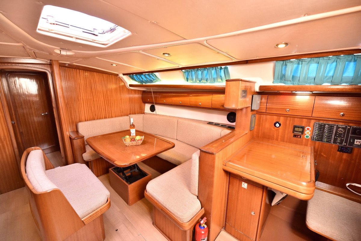 Sailboat - Bavaria Yachts - 2004