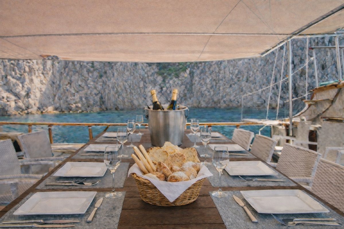 One Off - 9 {{i18n.cabins}}