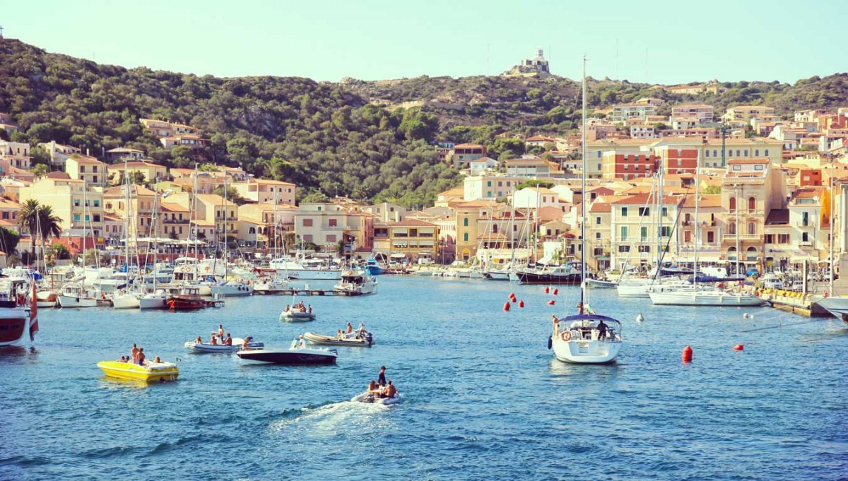 Sailing trips Corsica and Sardinia