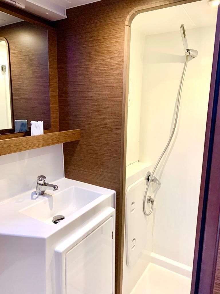 Viaggio di lusso in un catamarano Lagoon 42 attorno a Ibiza e Formentera