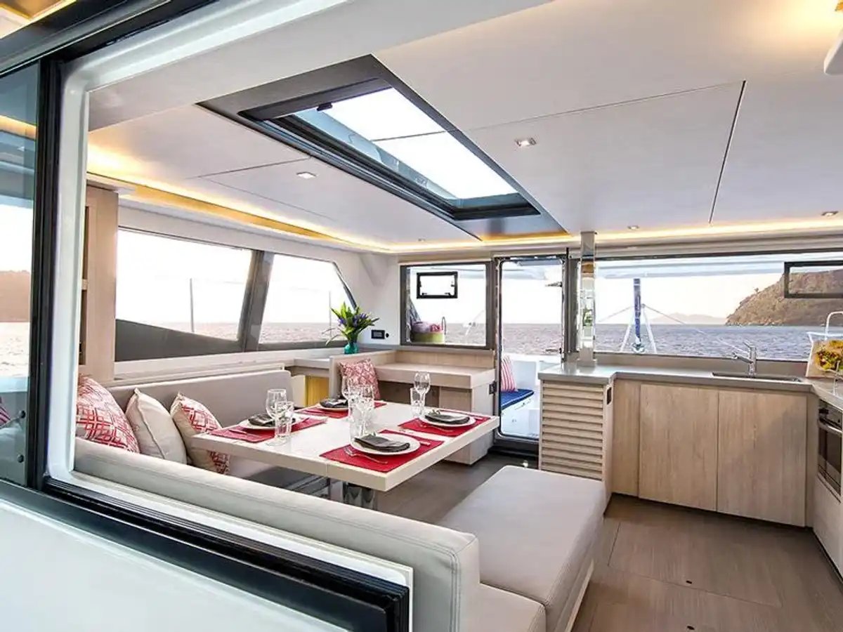 Catamaran - Leopard - 8 cabins