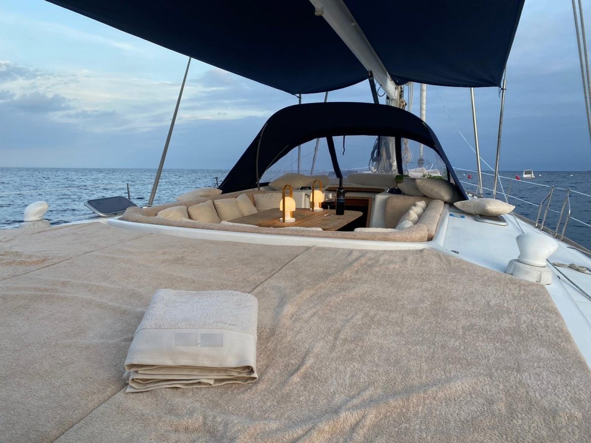 Sailboat - Puma Yachts - 5 cabins