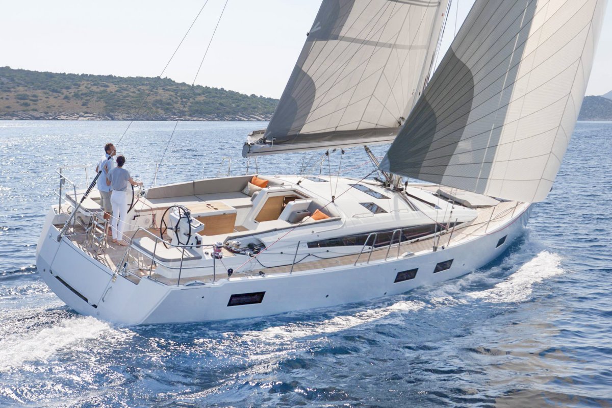 Naviga l'Atlantico nei nostri catamarani di lusso