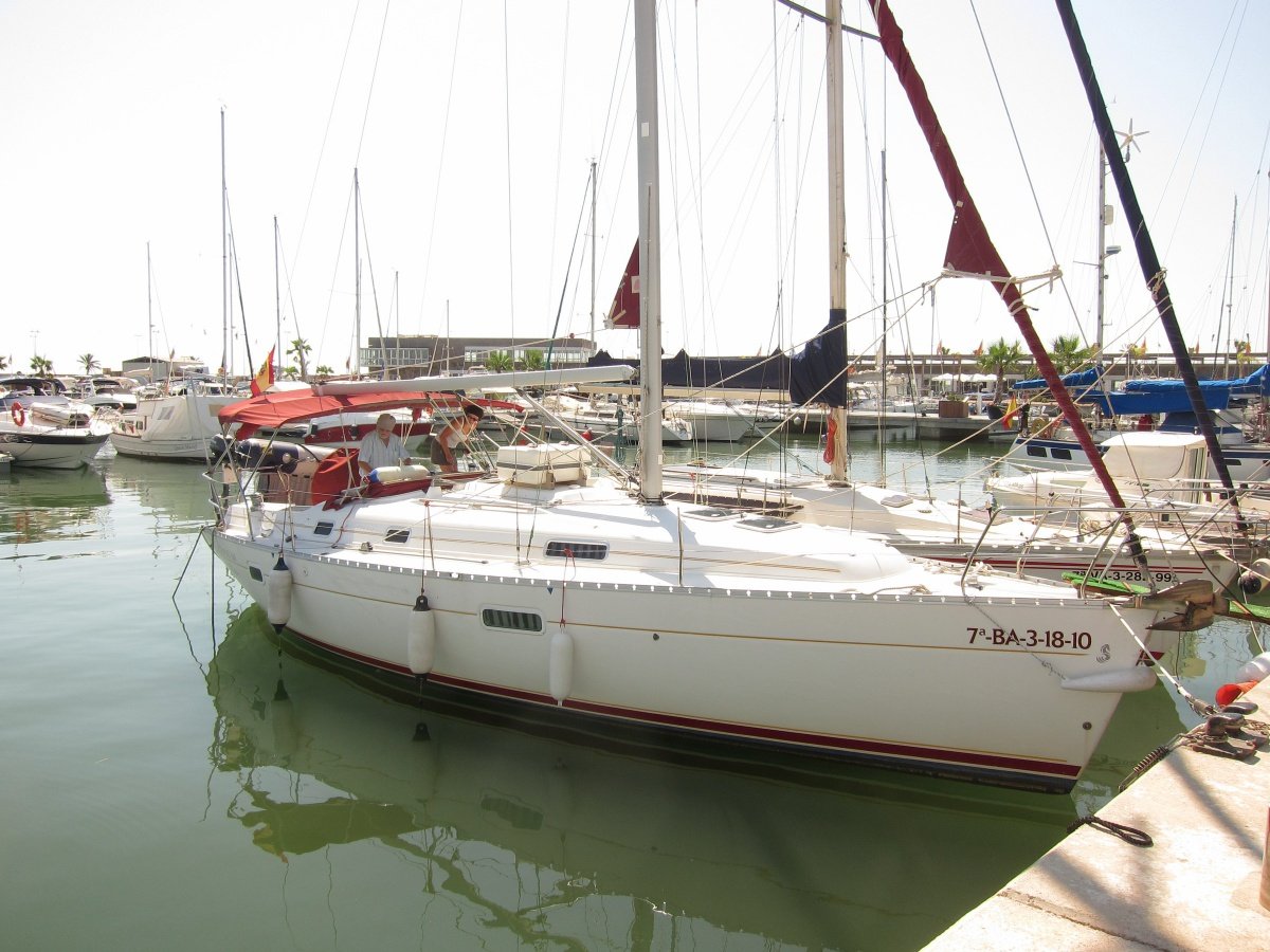 Sailing trips on Isla Grosa