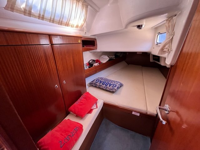 64ccb497cc49f8.17083050