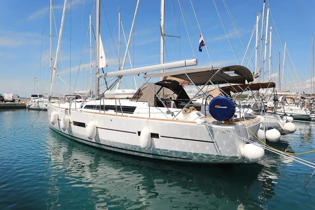 Dufour Yachts - 460 GL