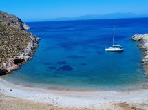 Viaje en barco desde Atenas a Mykonos con patrón y cocina a bordo