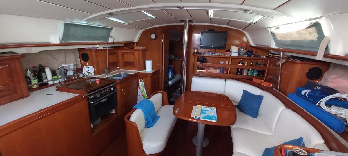 Pratica di vela a Dehesa de Campoamor, Alicante