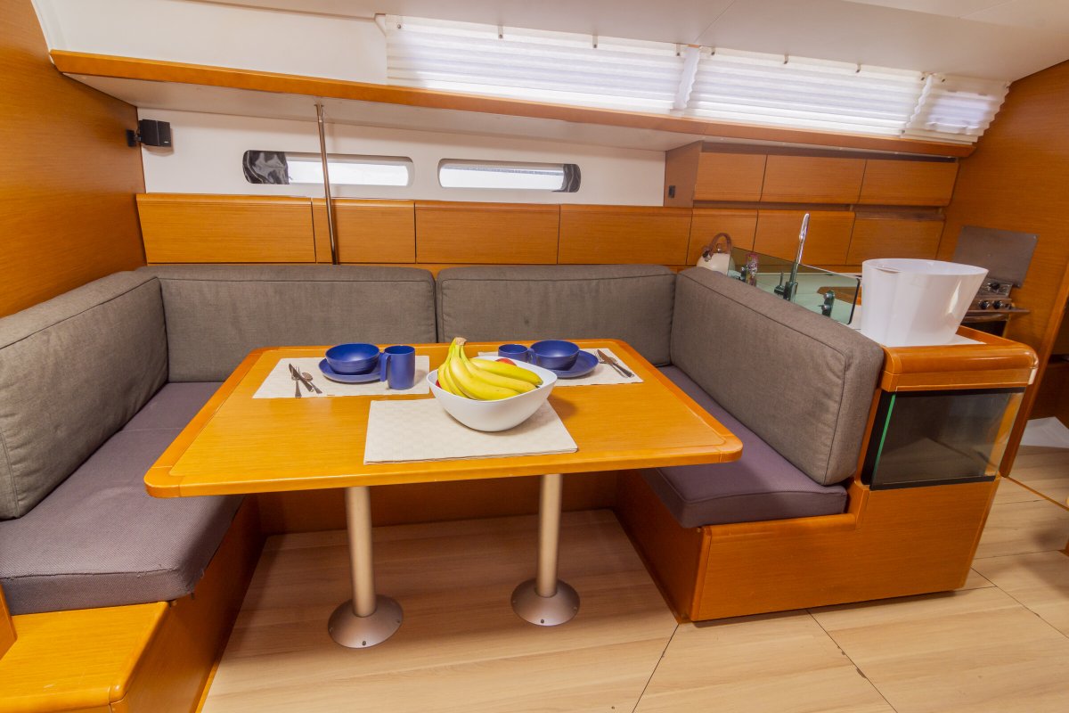 Jeanneau - 4 cabinas