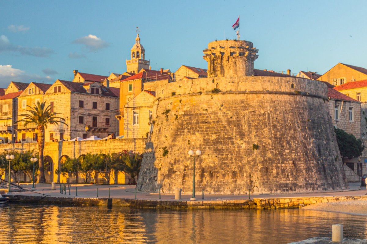 Impara a navigare in un catamarano
