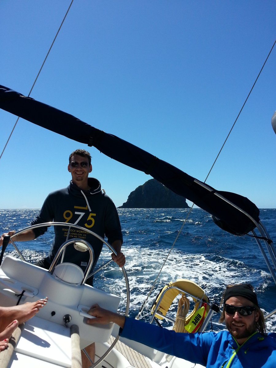 Esplora le acque cristalline e le viste meravigliose delle Isole della Baia