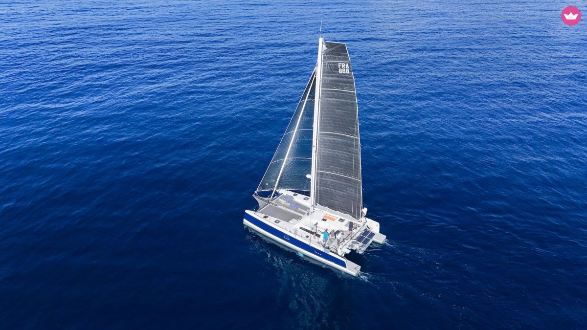 Catamarán viaje desde Castelldefels a Mallorca
