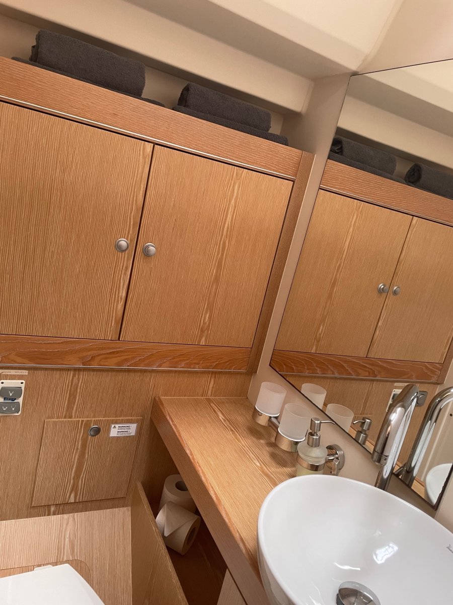 Sailboat - Hanse - 4 baths