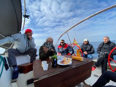 Curso de navegación de altura a vela en Málaga