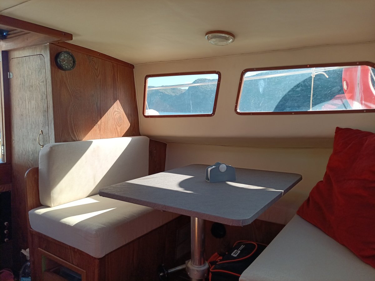 Capeador - 6 {{i18n.capacity}}