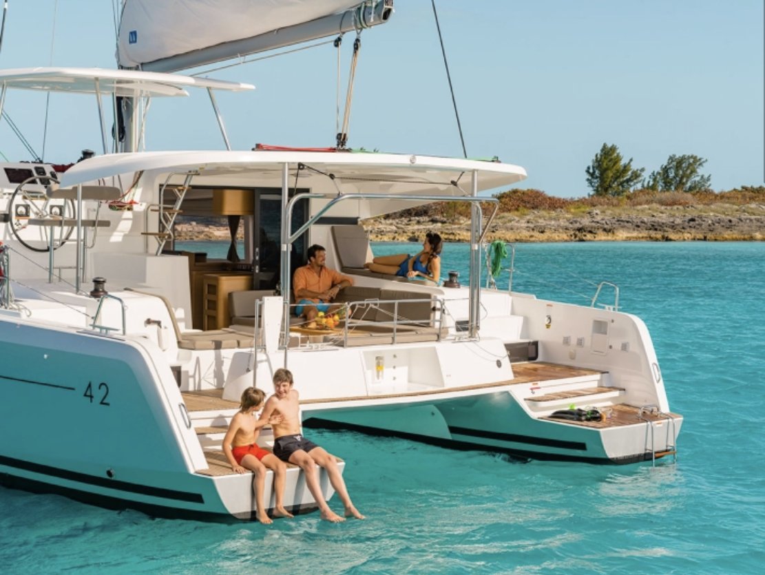Tour in flotta di catamarani per il Caribe da Colombia e Panama