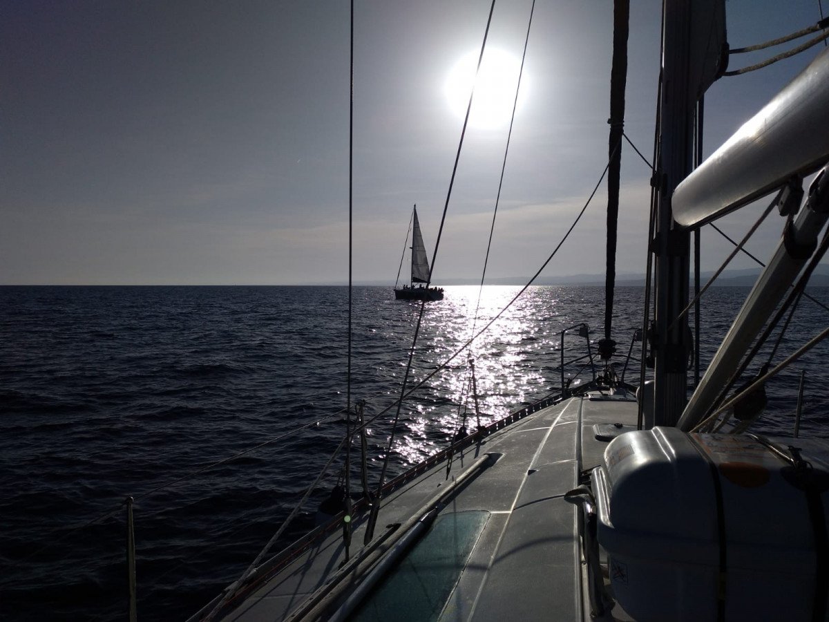 Sailing course on the sea