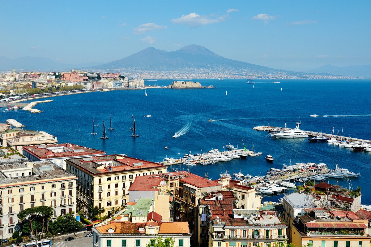 Sail from Ostia to Naples: An Unforgettable Sailing Vacation