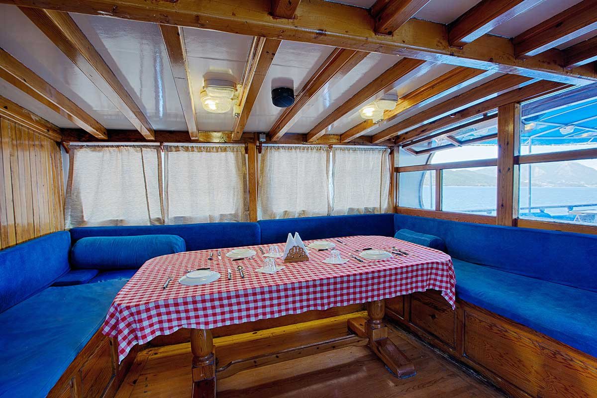 Einmal um die Welt mit einer Luxus-Yacht