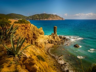 Five-day voyage Valencia - Ibiza for the May long weekend