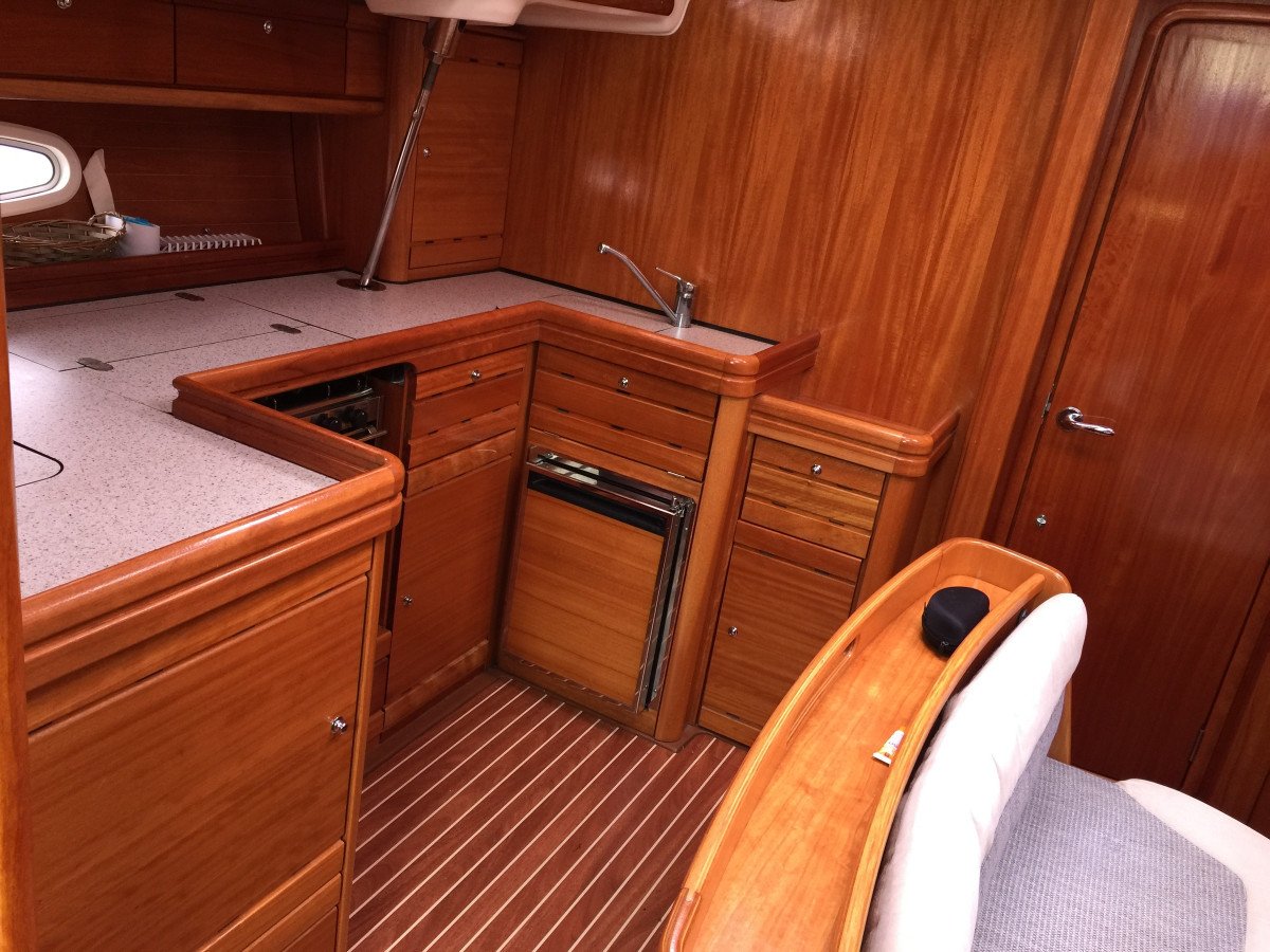 Sailboat Tour in the Cantabrian Sea