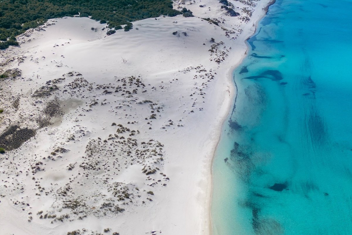 Entdecken Sie Küche und Meer auf einem Yacht in Sardinien