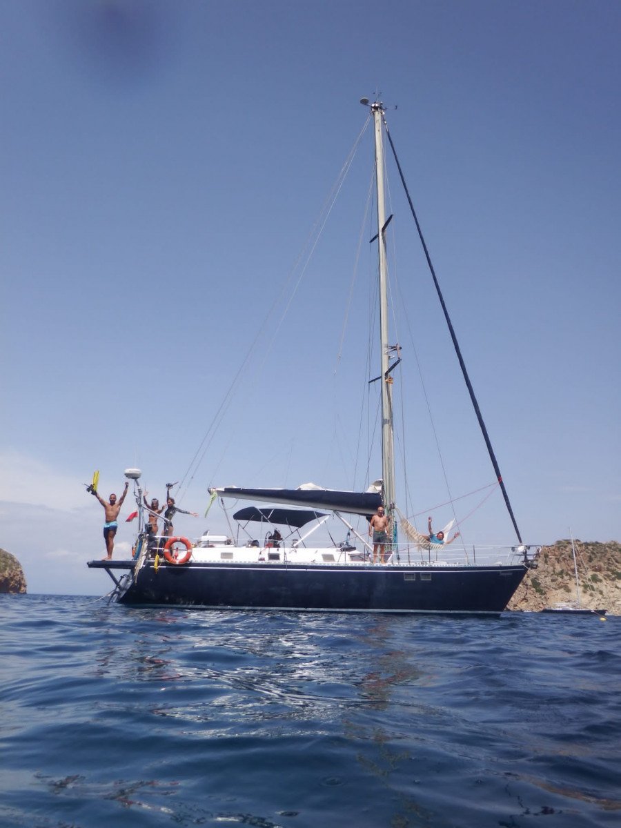 Viaje en barco desde Menorca hasta Sicilia pasando por el sur de Cerdeña