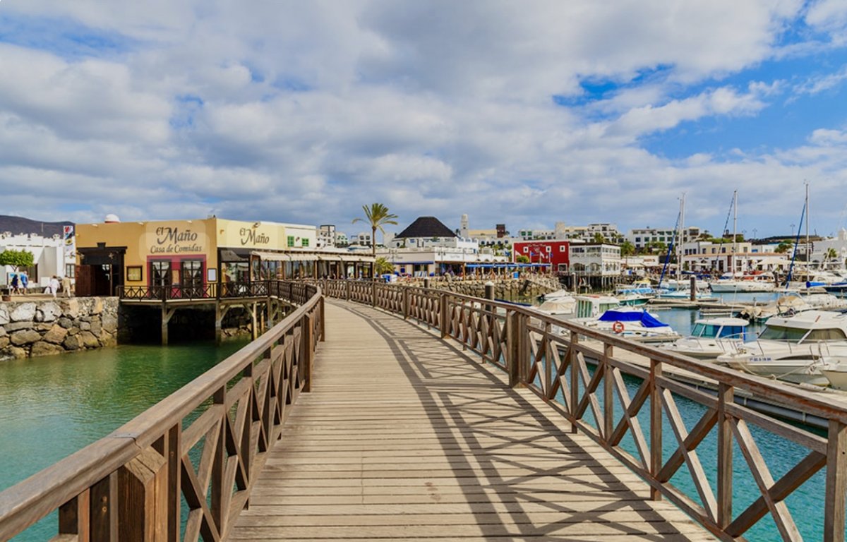 Navega en catamarán por las islas de la Macaronesia
