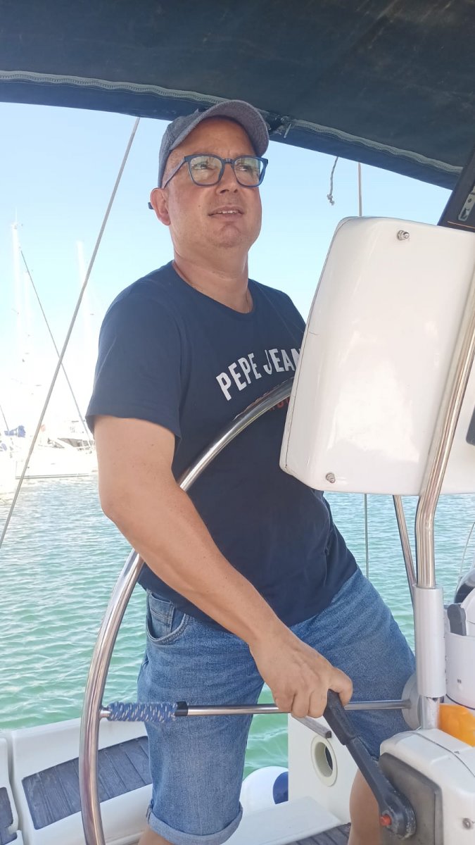 Lerne Segeln auf einem Segelboot in El Masnou