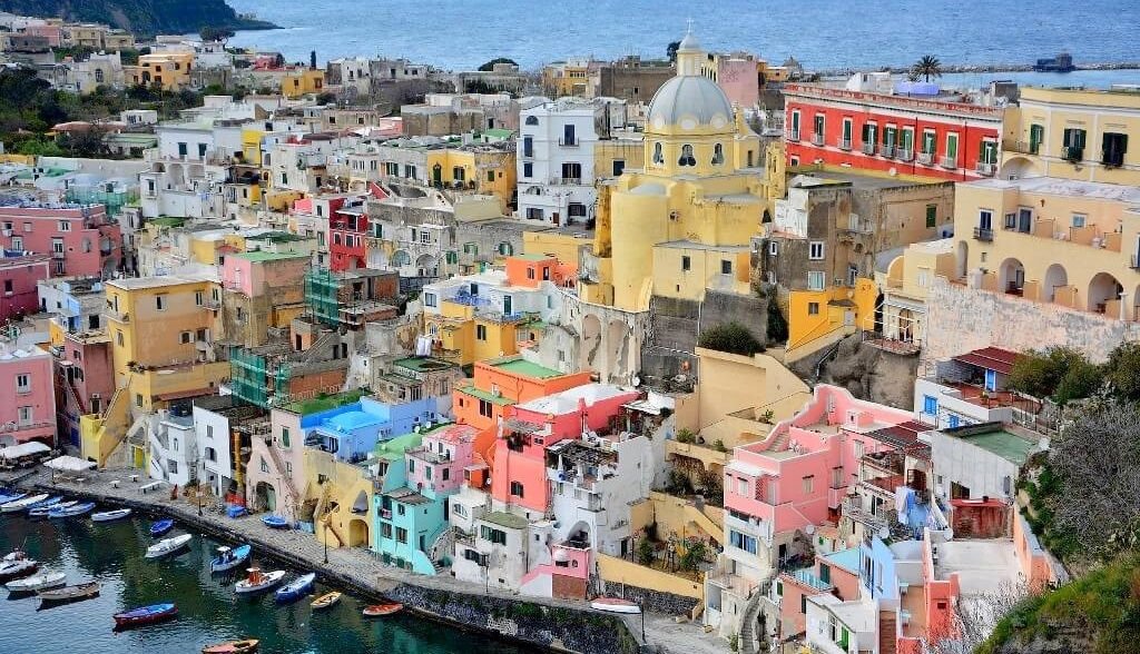 la costa amalfitana da una barca a vela