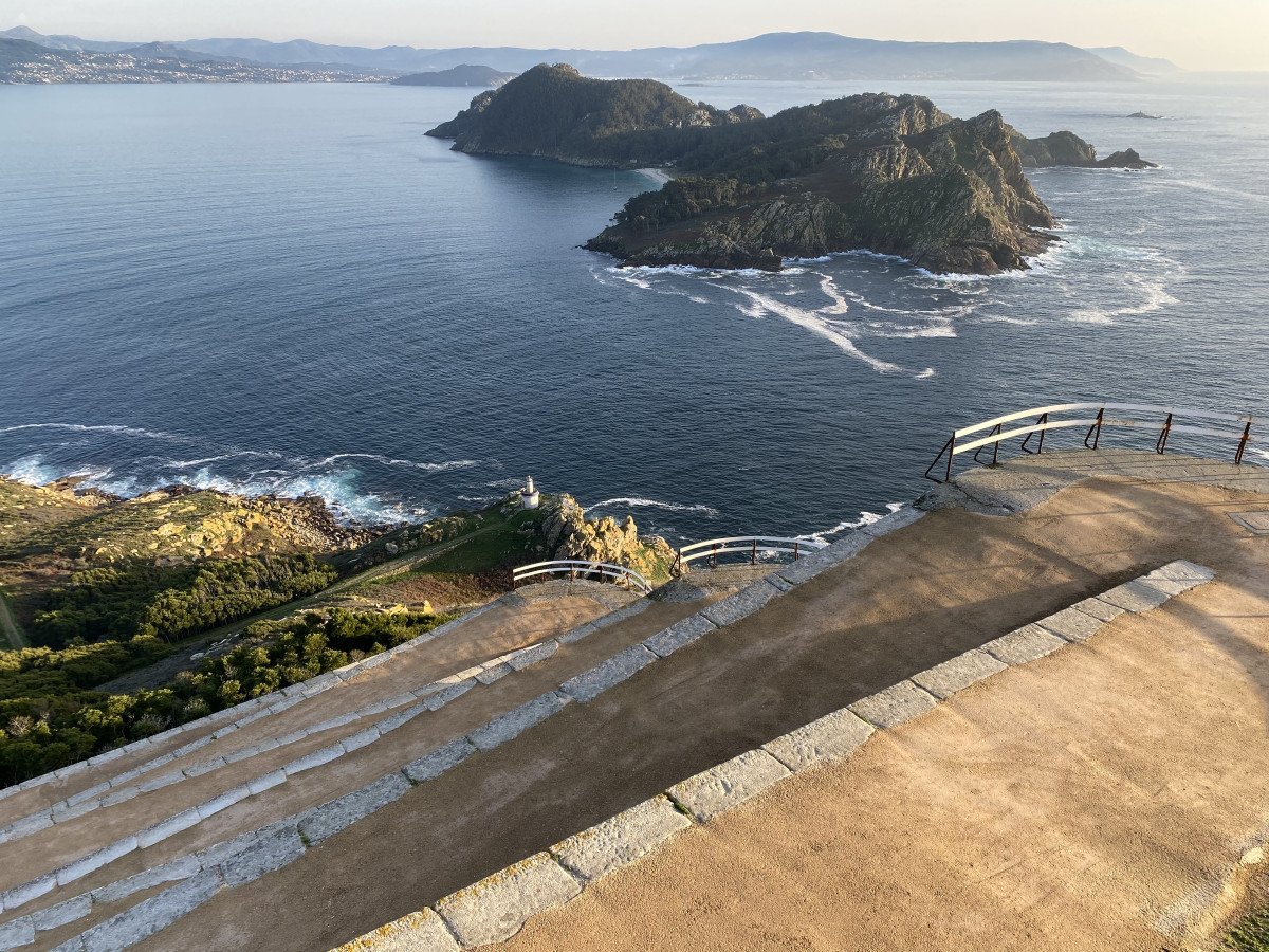 Segeltörn entlang der Rías Baixas und dem Nationalpark der Atlantischen Inseln mit Skipper