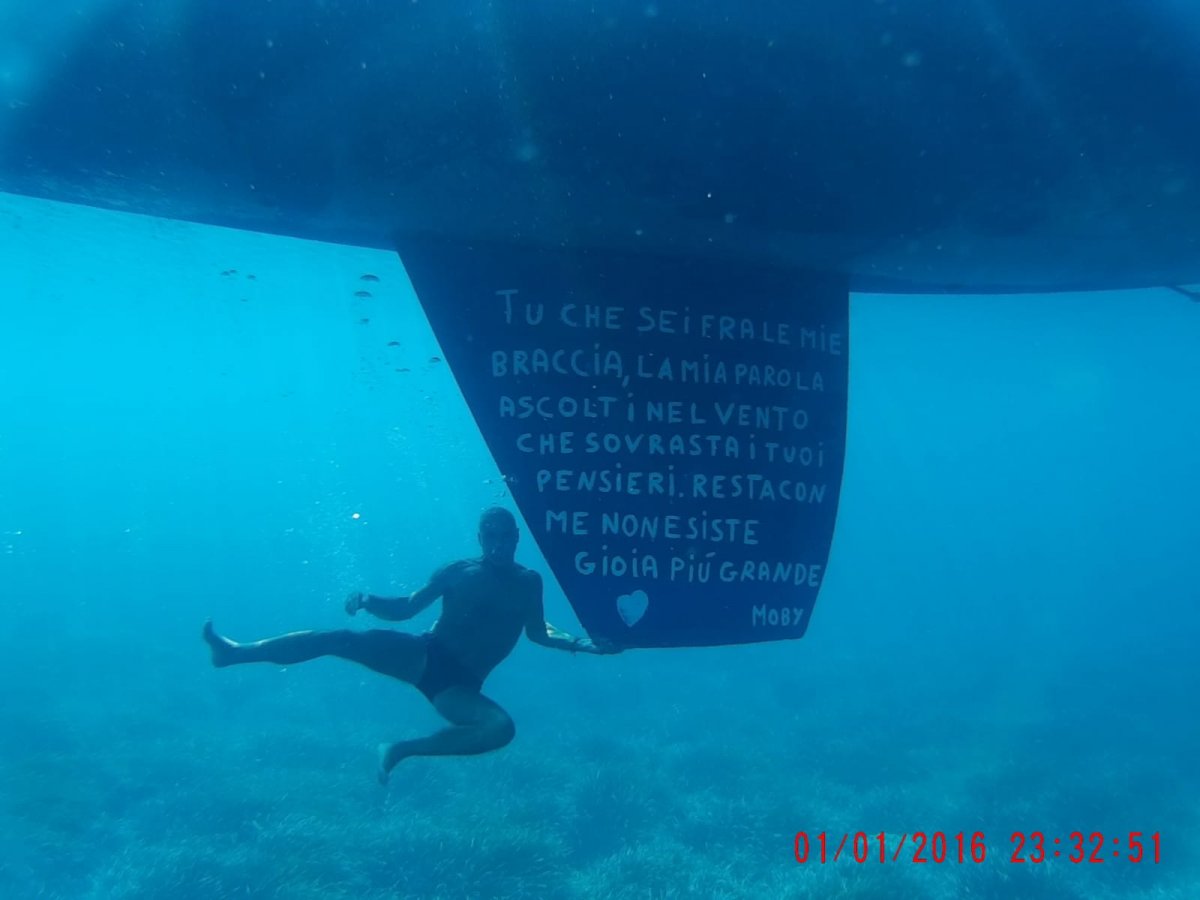 Un'avventura in barca a vela sull'isola dell'Asinara.