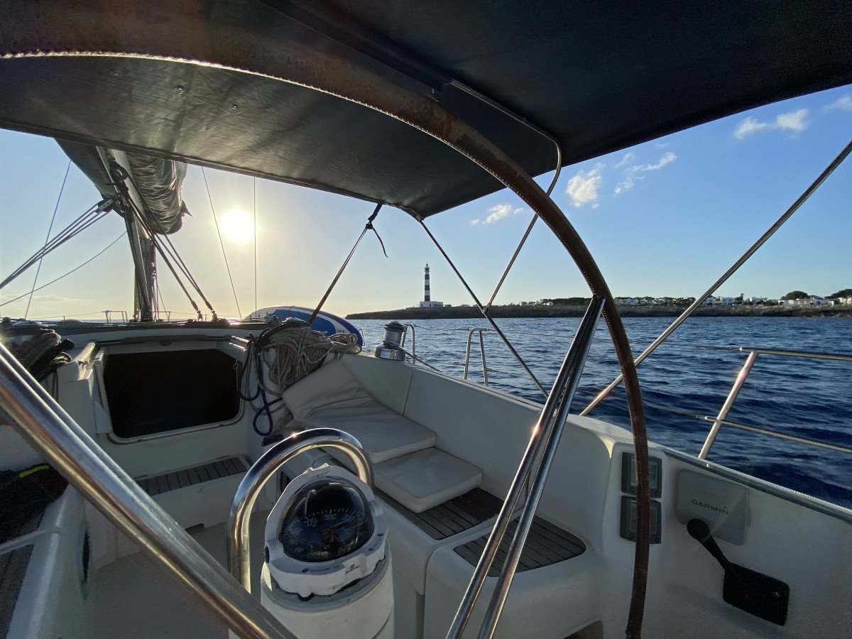 Aprende a navegar en Menorca durante 7 días desde Barcelona