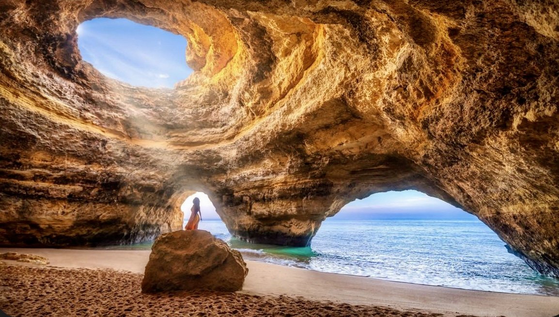 Reise durch den Atlantik und genieße die Schönheit des Meeres