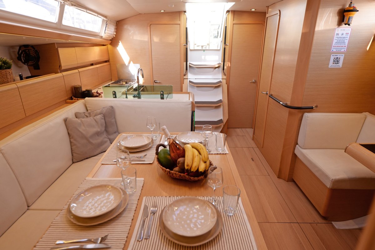 Barca a vela - Jeanneau - 10 persone