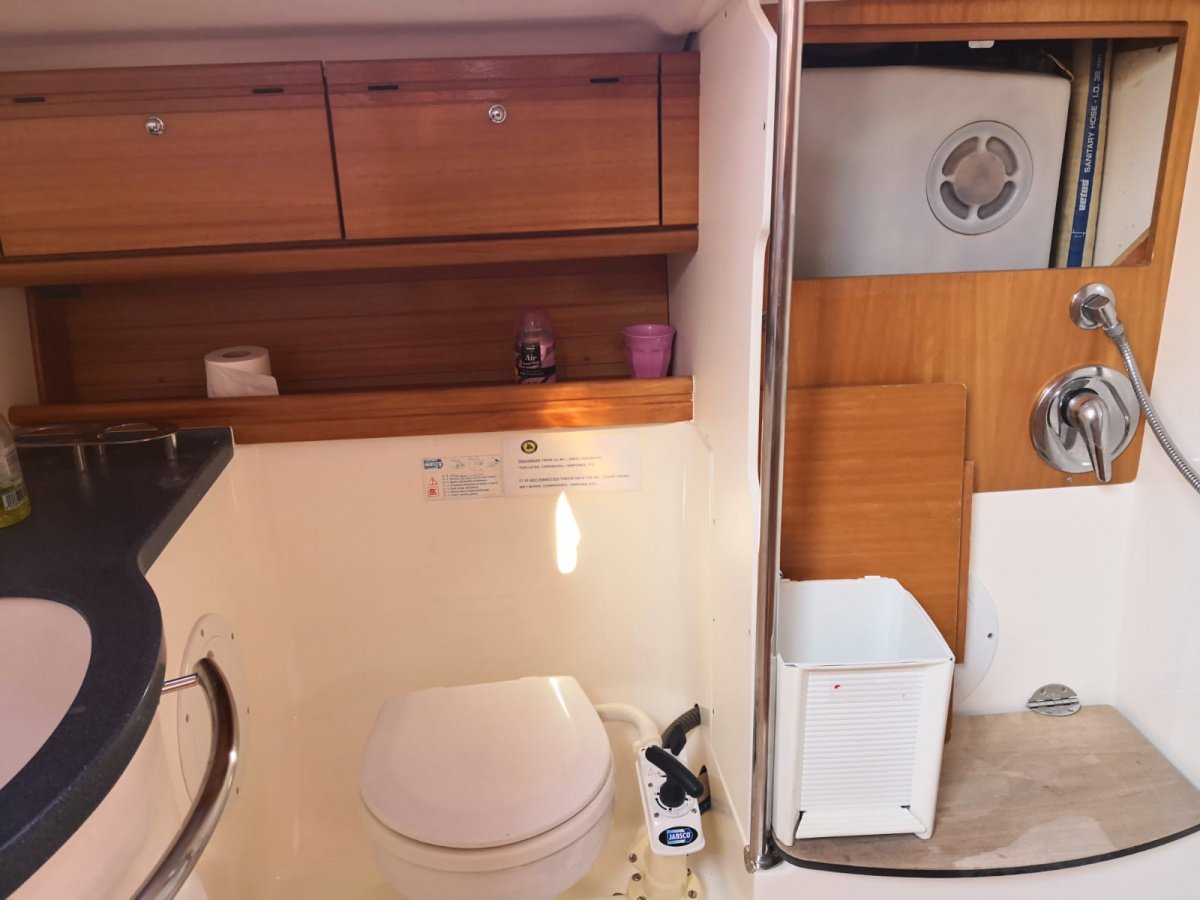 boat-charter-with-skipper