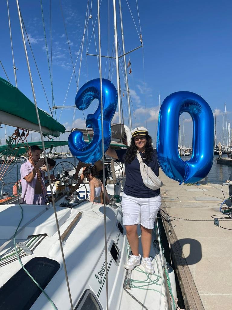 Lernen Sie in einem Navigationskurs in Valencia zu segeln.