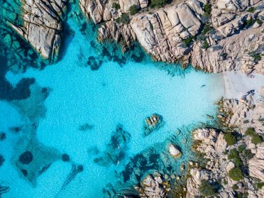 Norte de Cerdeña y Córcega en catamarán: 7 días con todo incluido