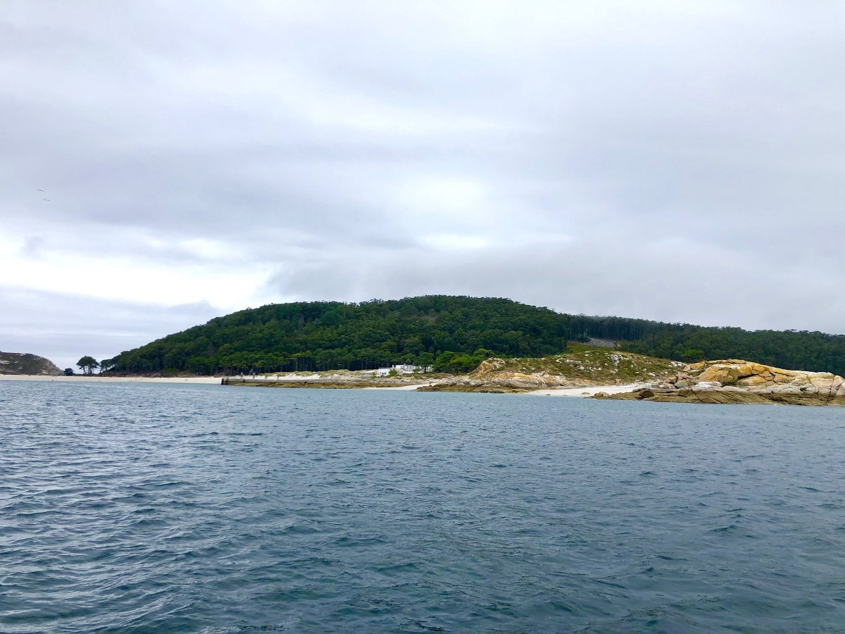 Scoperta delle Isole Cíes e dell'isola di Ons in barca