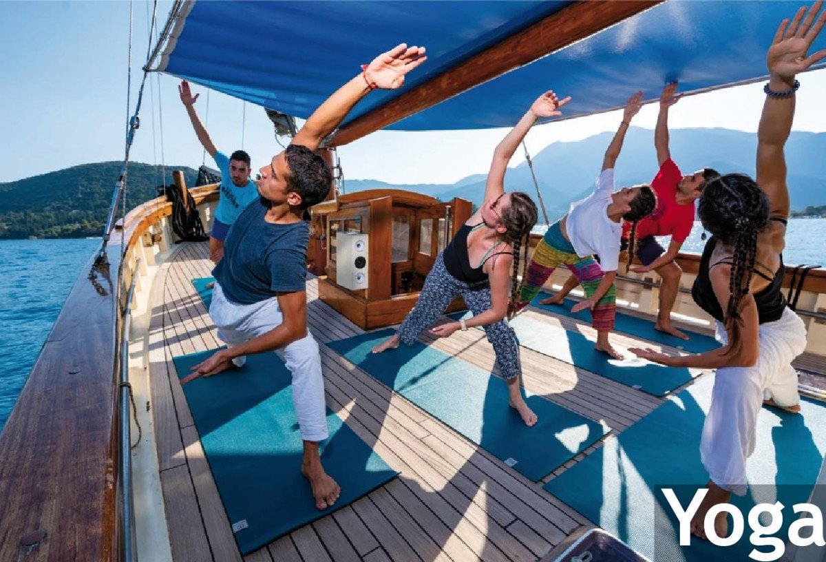 yoga in barca a vela nelle isole ioniche