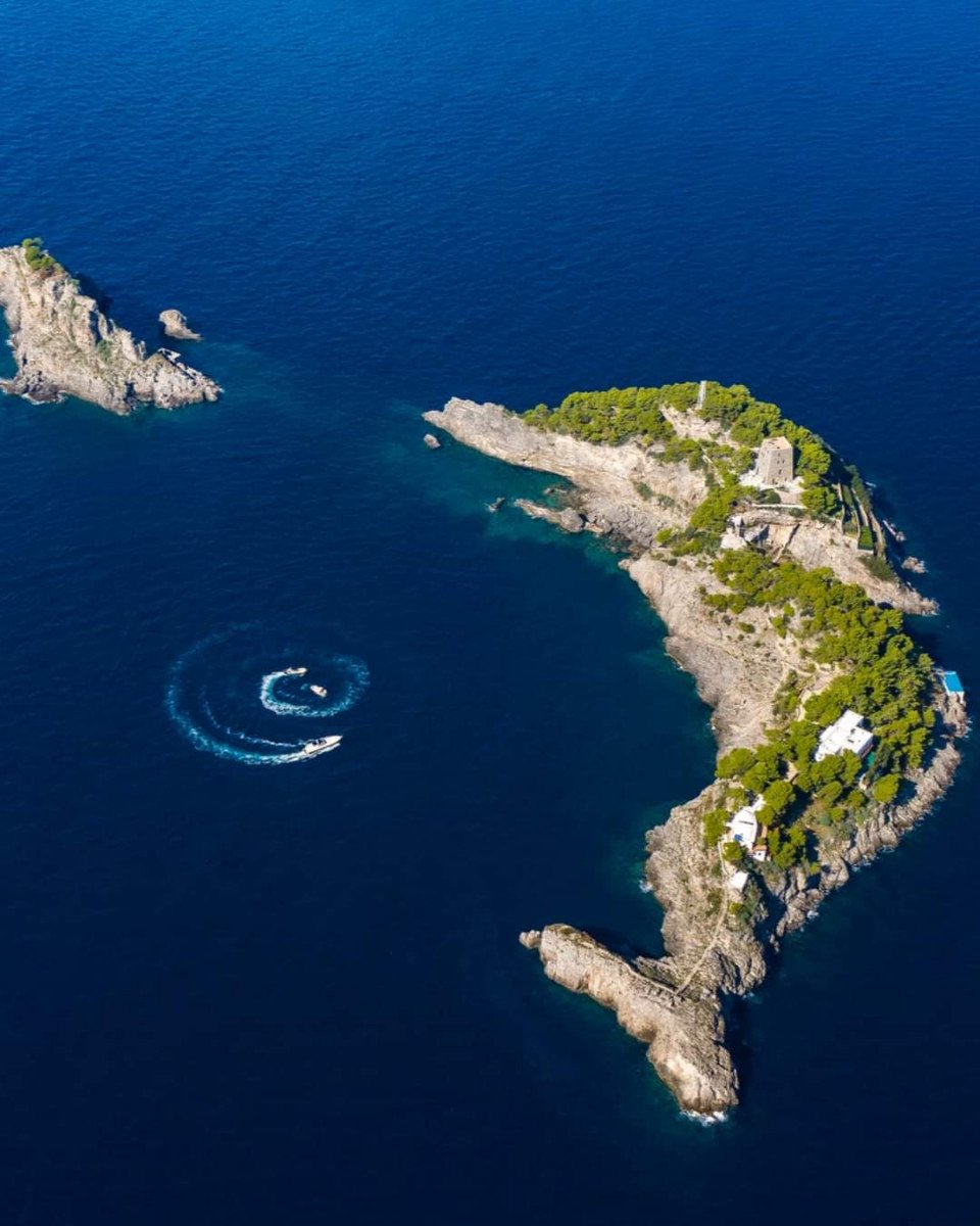 Capri in barca per un giorno