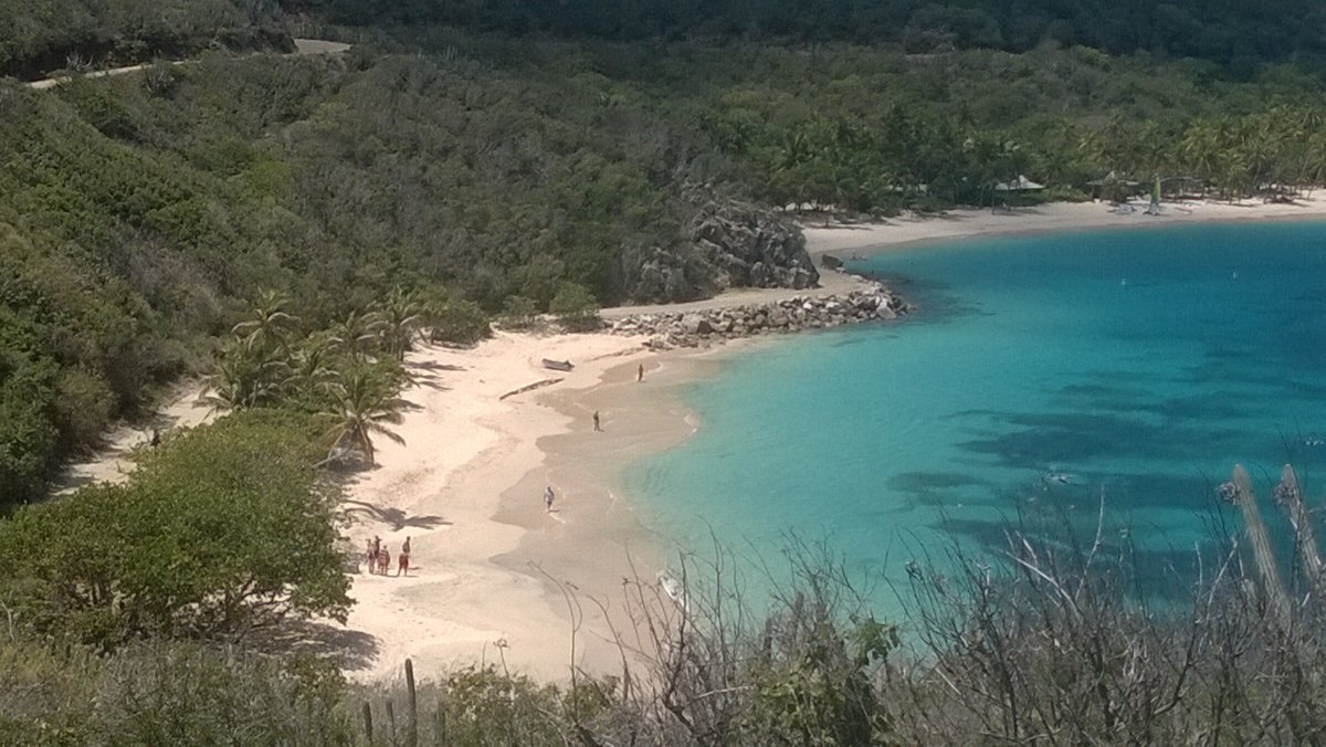 Sailing adventures in the BVI on a spectacular yacht