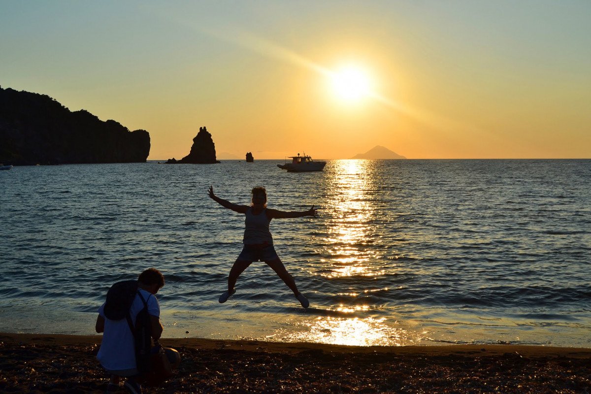 Velero - Jeanneau - 4 cabinas